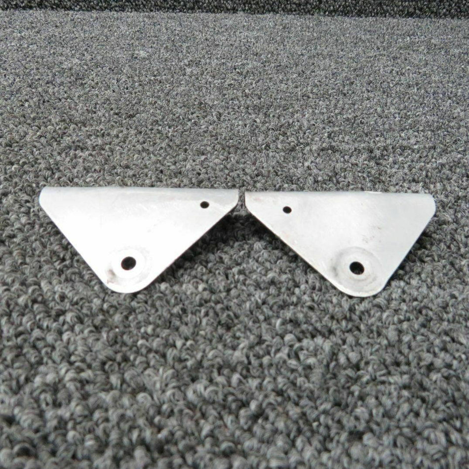 2213061-2 / 2213062-2 Cessna TR182 Nose Gear Door Hinge Bracket Kit RH