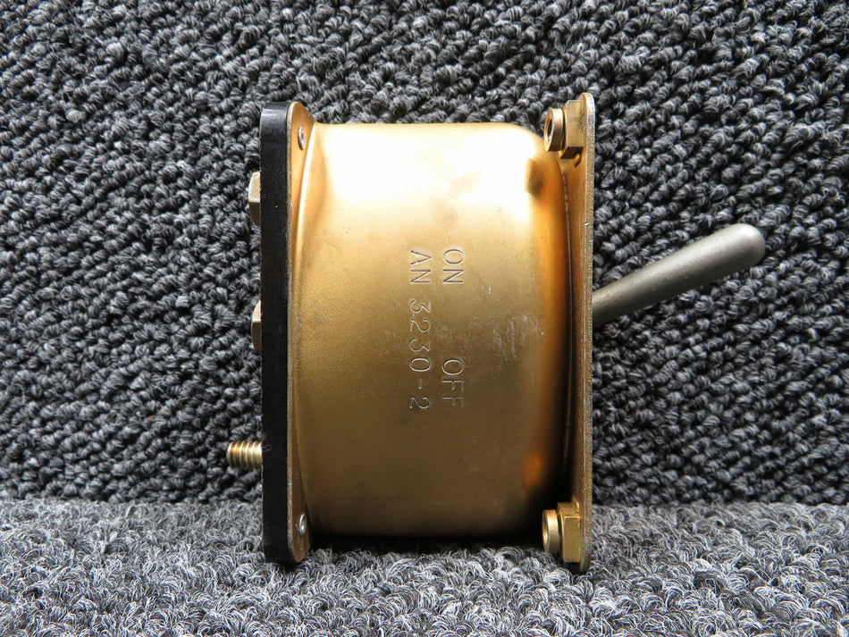 AN3230-2 Cutler-Hammer Toggle Circuit Breaker