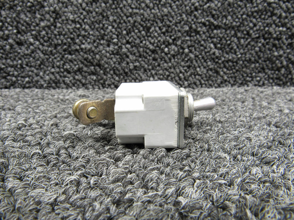 7270-5-7-1-2 Klixon Toggle Switch Assembly (Amps: 7.5)