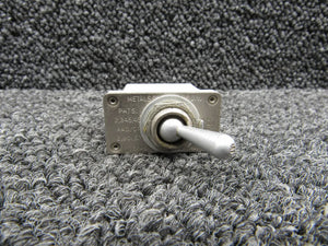 D7270-5-7-1-2 Klixon Maintained Toggle Switch Assembly