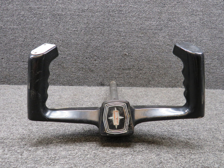 78729-002 Piper PA28-180 Control Wheel Assembly (Chipped Paint and Cracked)