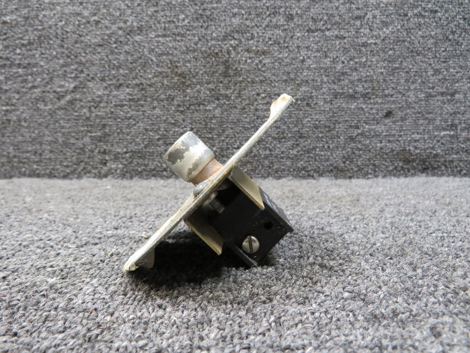 M8805-55-001 (Alt: JS-100) Saint Switch Inc. Microswitch Assembly w Mount Plate