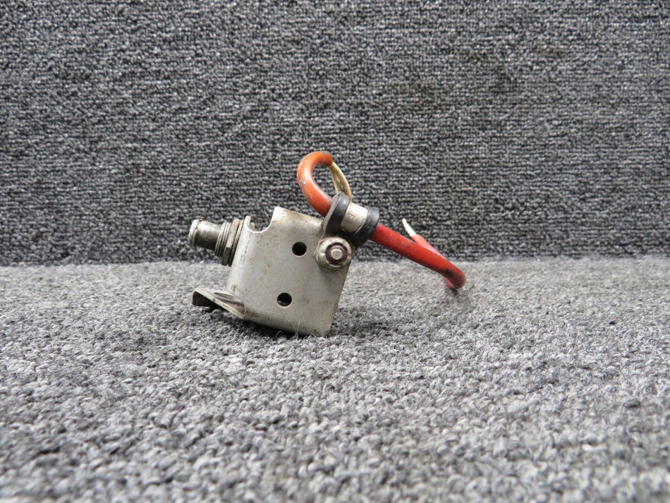 10-300017 Licon Switch with Bracket