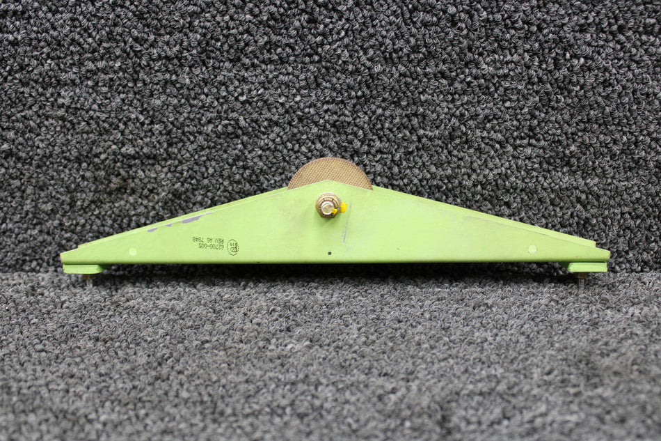 62746-000, 63955-008 Piper PA44-180 Aileron Control Bracket and Pulley Assembly