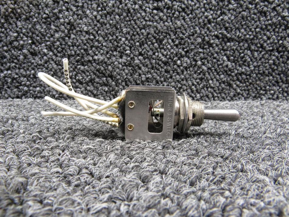 N1UC-MO010526JM-33AS