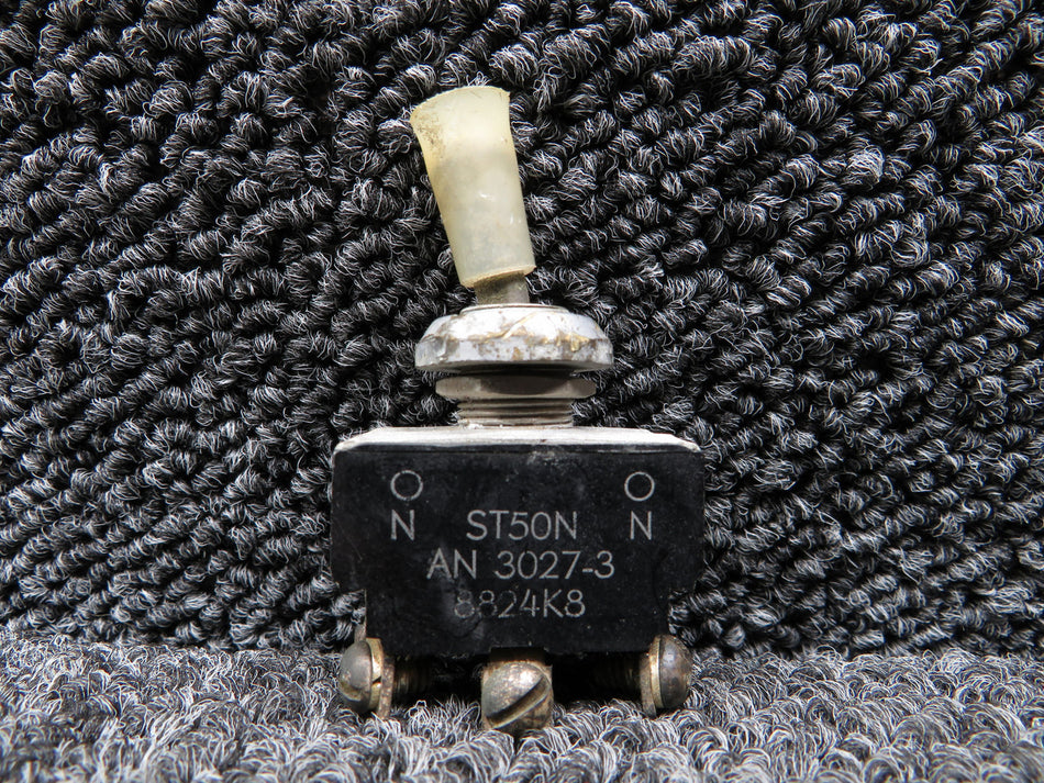 ST50N (Alt: AN3027-3) Cutler-Hammer Maintained Toggle Switch Assembly