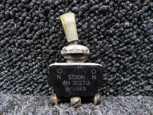 ST50N (Alt: AN3027-3) Cutler-Hammer Maintained Toggle Switch Assembly