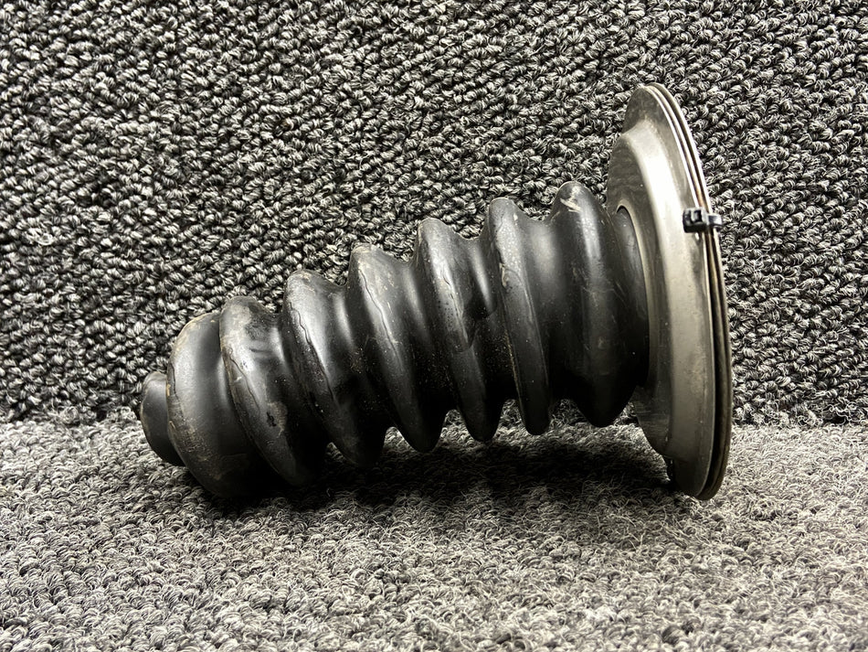 35270-000, 35284-003 Piper PA32R-301 Nose Wheel Bungee Boot with Housing