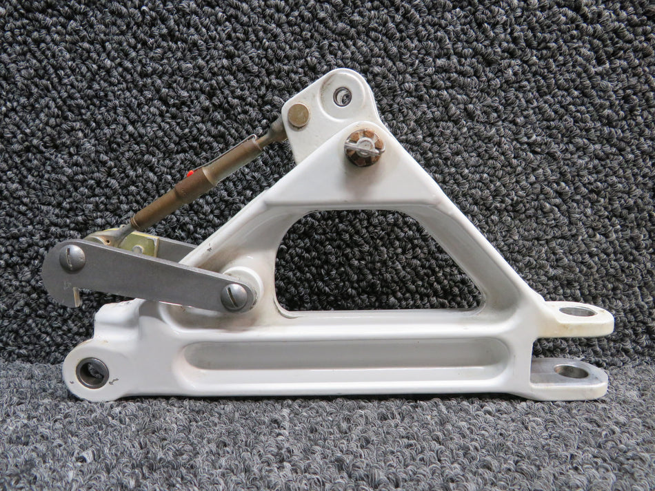 67025-010 (Cast: 20766-2) Piper PA32R-301 Main Gear Truss Assembly RH
