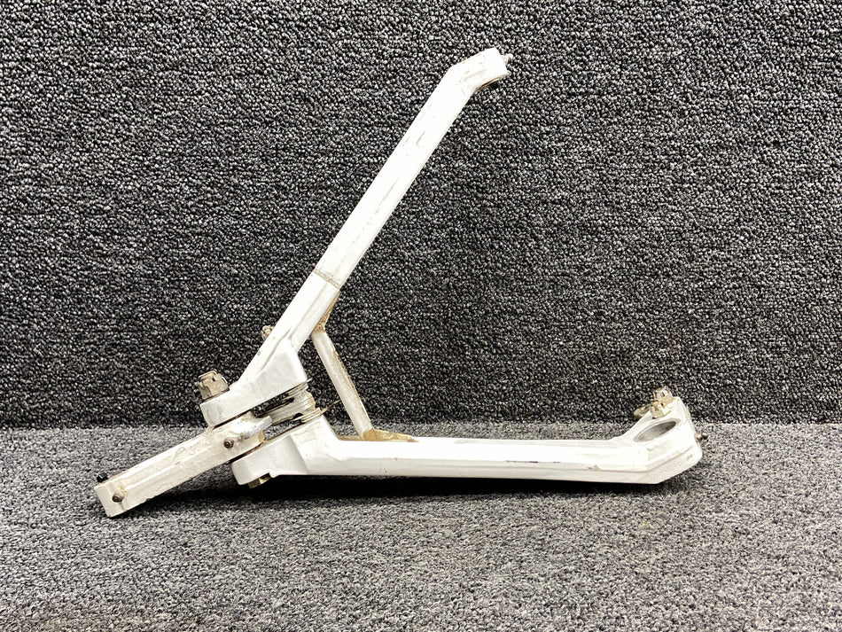40280-000, 40280-001, 85166-002 Piper PA-31T Main Gear Drag Brace LH w Leg