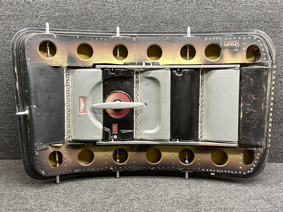 46776-000, 48644-004 Piper PA-31T Cabin Entrance Door Structure w Steps & Latch