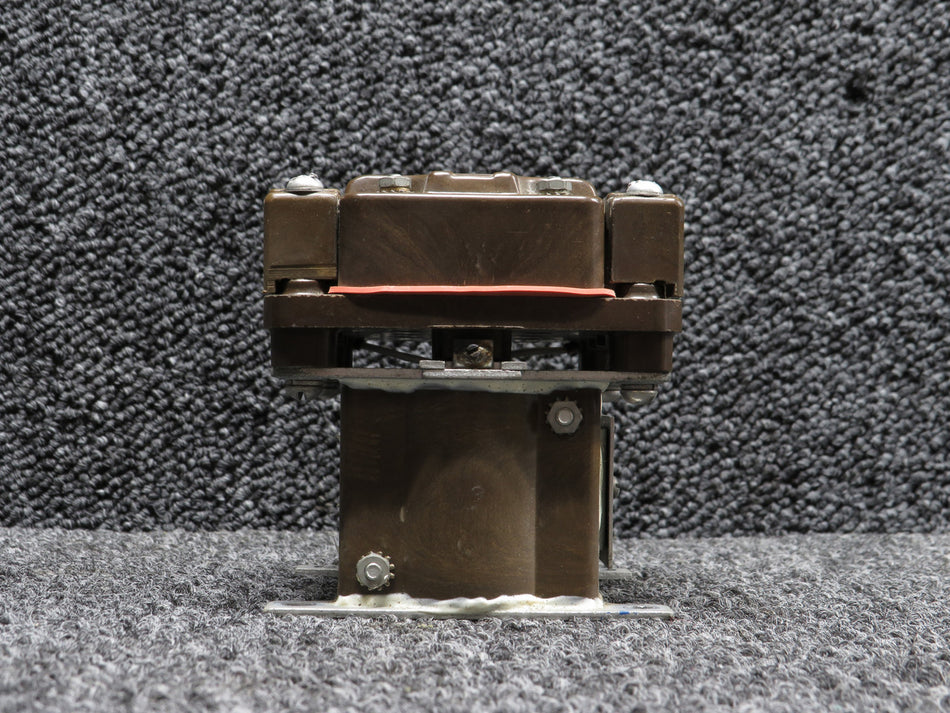 9565H13A (Alt: 5945-00-552-4987) Cutler-Hammer Relay (28V) (100A)