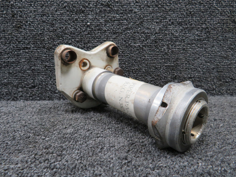 77789-007 Piper PA38-112 Tomahawk Main Gear Axle Assembly RH