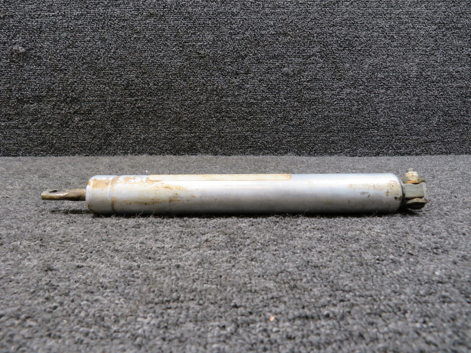 10650 Cessna 172K Flap Actuator Cylinder Assembly (Damaged)