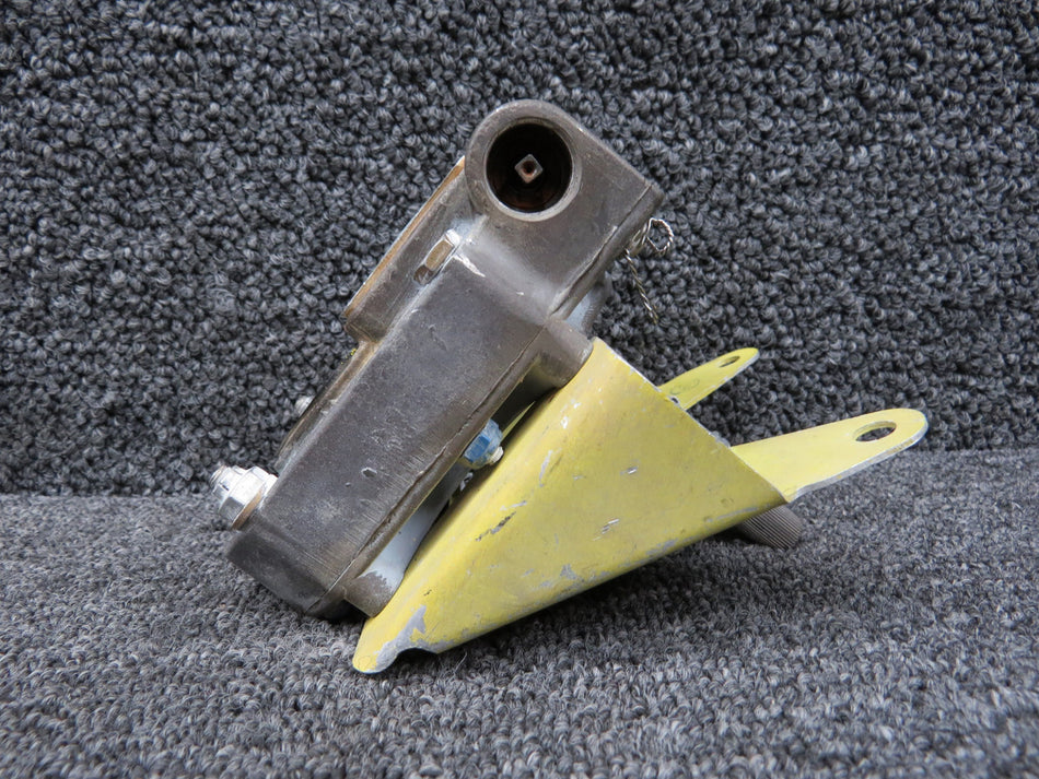 XW20345-275-50 (Alt: 555-356) Alco Windshield Wiper Converter w Mount