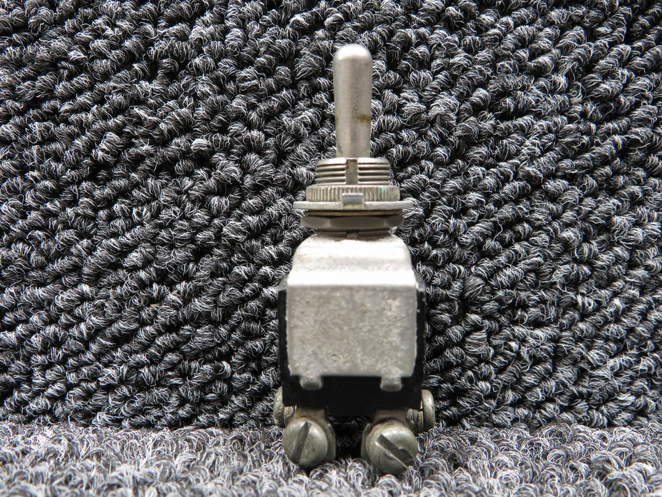 8834K5 (Alt: MS35059-27) Cutler-Hammer Momentary Toggle Switch