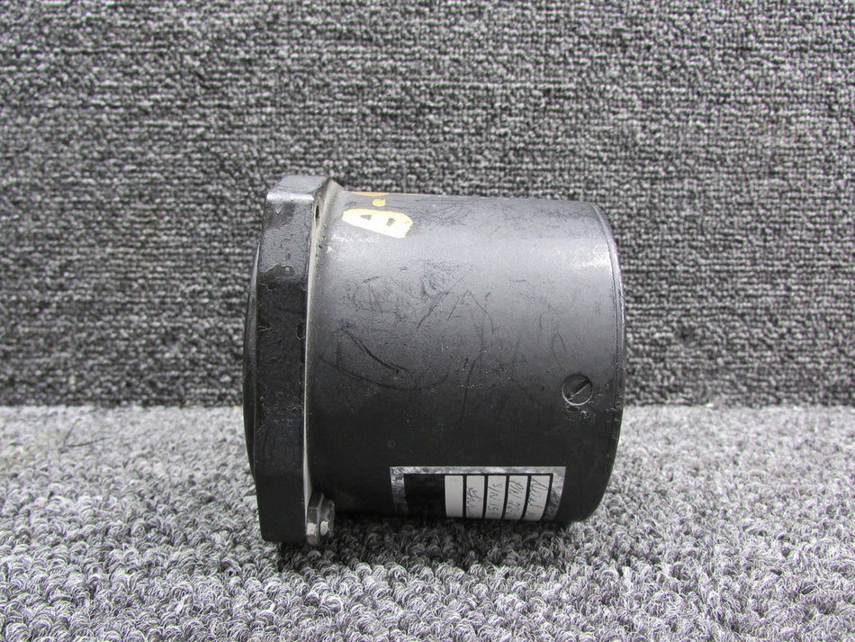 22-260-03 Garwin Dual Manifold Pressure Indicator (Broken Screen)