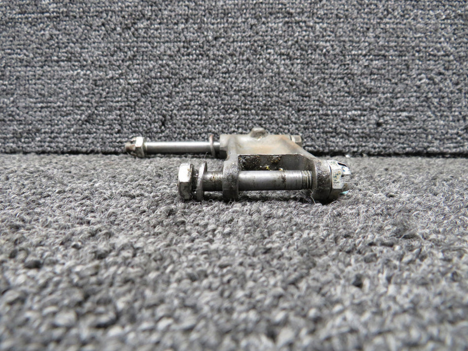 35-825035 Beechcraft 35 Nose Gear Steering Link