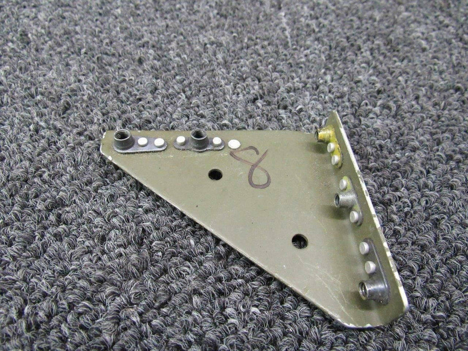 1213931-6 Cessna TU206G Bracket Assembly RH Control Inbd