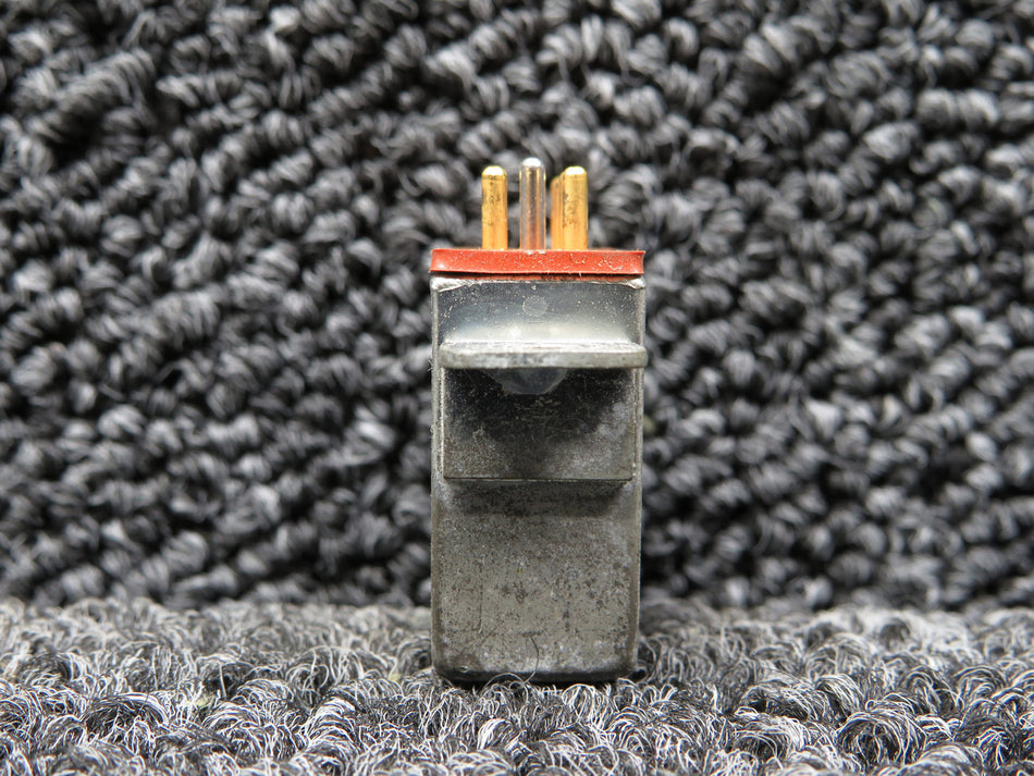 E210-1002 Deutsch Polarized Relay (Volts: 28)(Amps: 10)