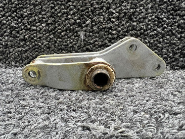 46288-000 Piper PA28-140 Bellcrank Door Latch Upper
