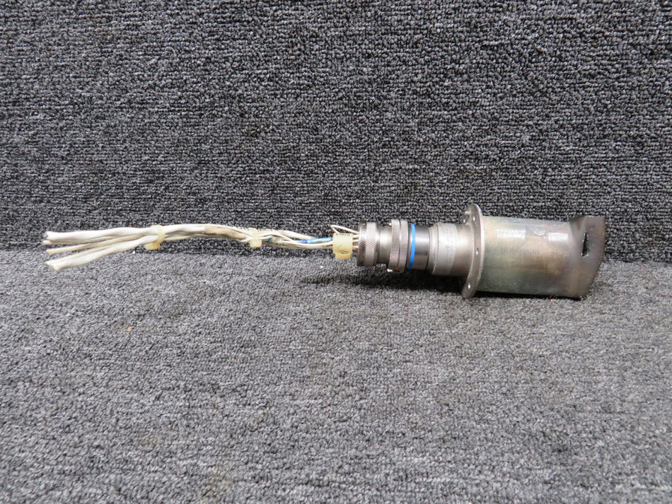 102DB1CY Rosemount Total Temperature Sensor with Connector