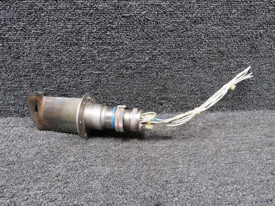 102DB1CY Rosemount Total Temperature Sensor with Connector