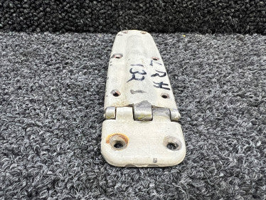 0711037-500 Cessna 152 Lower Door Hinge Assembly (White)