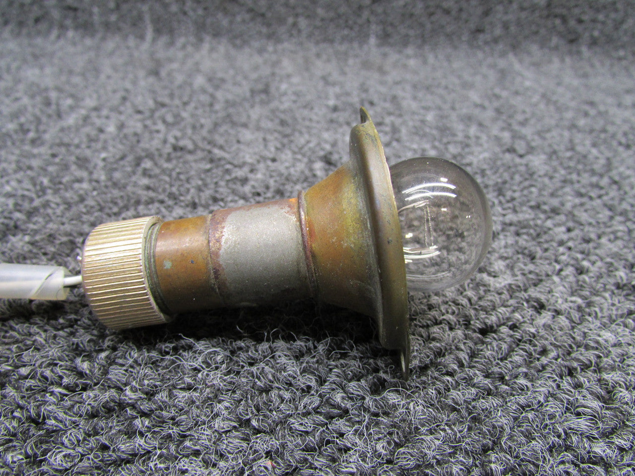 A2064-1683, J-12313-1 Tail Light Assembly with Shock Mount – BAS