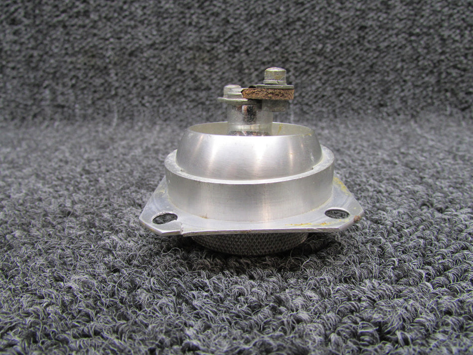 1845 Cessna 310 Cabin Light (Crack on Mount)