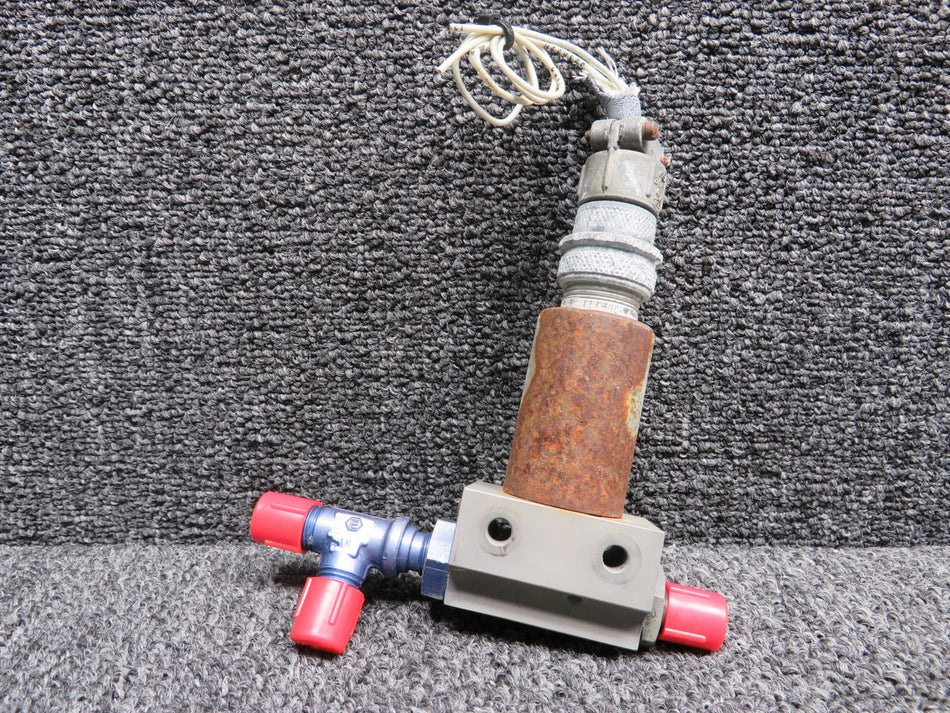 KW15675 (Use: 50-389109) South Bend Controls Fuel Solenoid Valve (Corrosion)