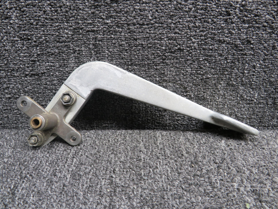 5111537-1 (Use: 5111627-1) Cessna 421 Lower Cabin Door Handle with Bellcrank