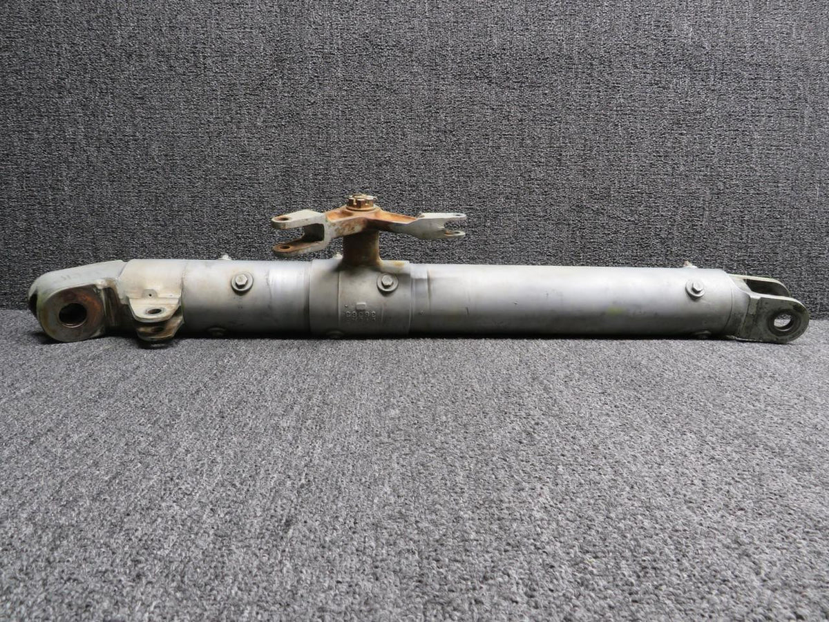 Mitsubishi 010A-38202-32 Mitsubishi MU-2B-26A Main Landing Gear Leg Assembly