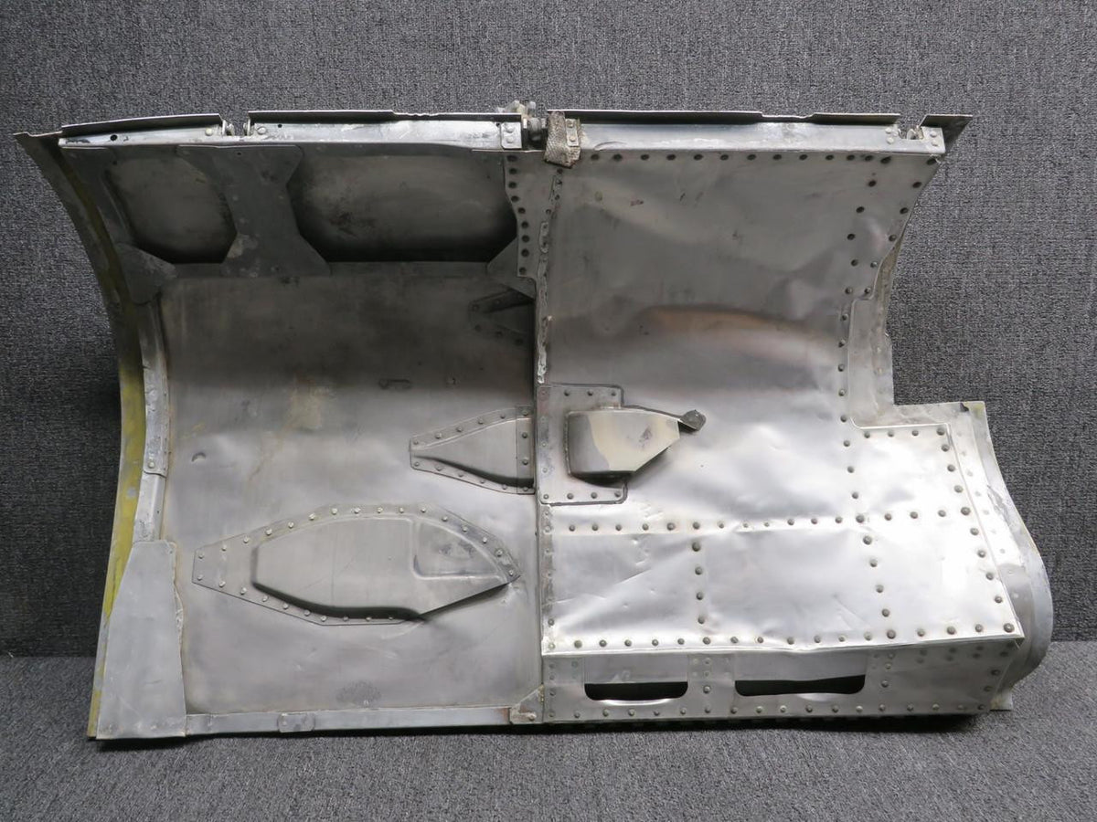Mitsubishi 016A-13304-31 Mitsubishi MU-2B-26A Engine Nacelle Side Door Assembly LH