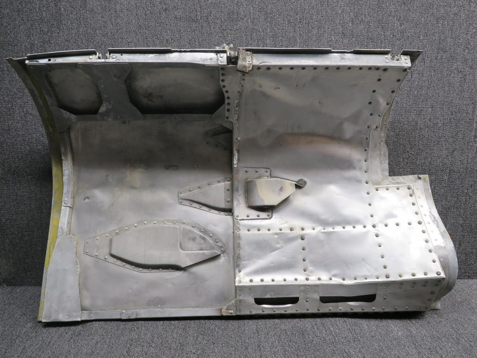 Mitsubishi 016A-13304-31 Mitsubishi MU-2B-26A Engine Nacelle Side Door Assembly LH