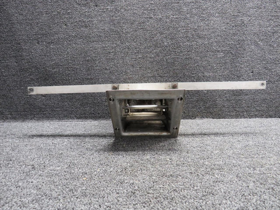 Cessna Aircraft Parts 0550197-1 Cessna 172H Airbox Assembly with Mount