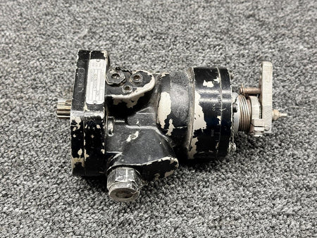 Woodward 1587075F Continental GTSIO-520-C Woodward Propeller Governor Assembly