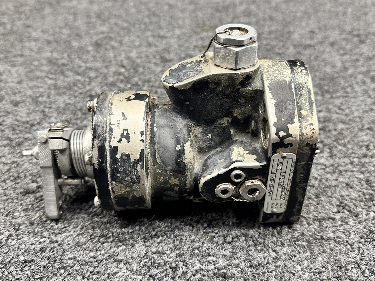 Woodward 1587074F Continental GTSIO-520-C Woodward Propeller Governor Assembly