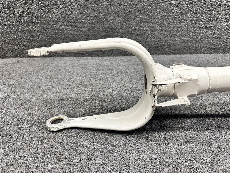Cessna Aircraft Parts 5842000-213, 5042000-230 Cessna 411 Nose Gear Assembly (Minus Links)