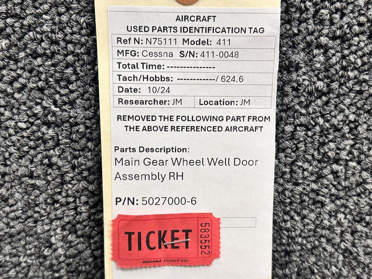 Cessna Aircraft Parts 5027000-6 Cessna 411 Main Gear Wheel Well Door Assembly RH