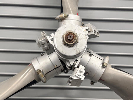 Hartzell Cessna 411 Hartzell 3-Blade Propeller Assembly (Not for Flight, Core)