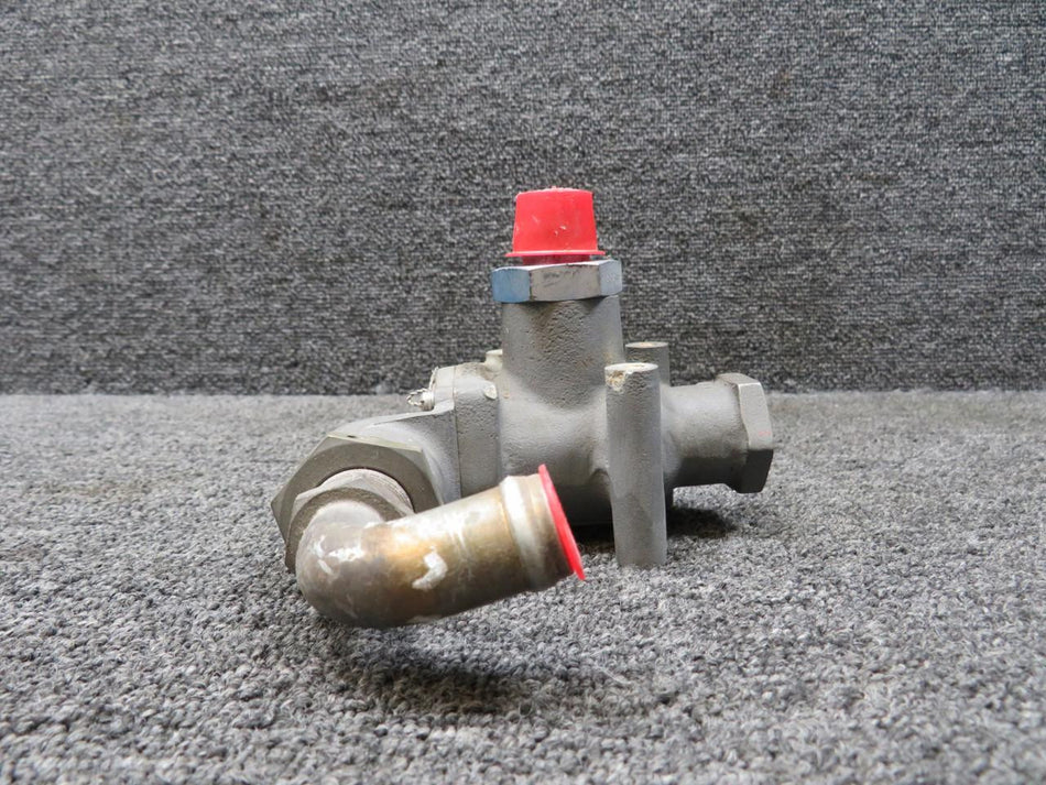 Fluid Regulators  H674-02A-3 Fluid Regulators Shuttle Valve