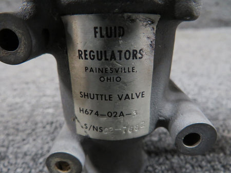 Fluid Regulators  H674-02A-3 Fluid Regulators Shuttle Valve