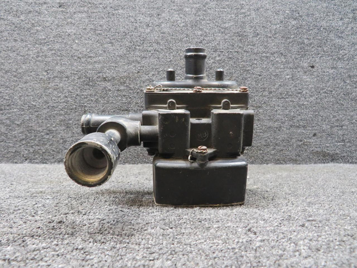 Bendix Airplane Parts & Equipment 38E63-1A Bendix Ejector Distributing Valve (Slight Corrosion) (Volts: 28)