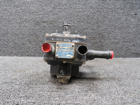 Bendix Airplane Parts & Equipment 38E63-1B Bendix Ejector Distributing Valve (Chipped Connector) (Volts: 28)