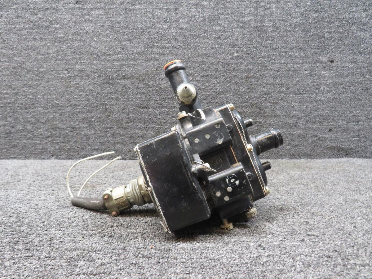 Bendix Airplane Parts & Equipment 38E63-1B Bendix Ejector Distributing Valve (Chipped Valve Stem) (Volts: 28)
