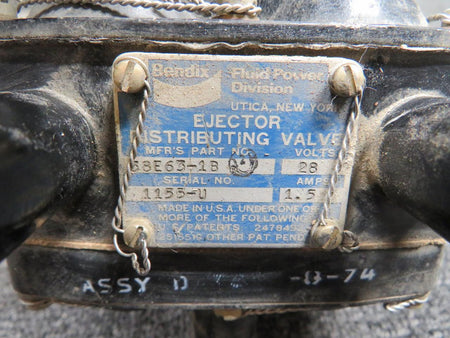 Bendix Airplane Parts & Equipment 38E63-1B Bendix Ejector Distributing Valve (Chipped Valve Stem) (Volts: 28)