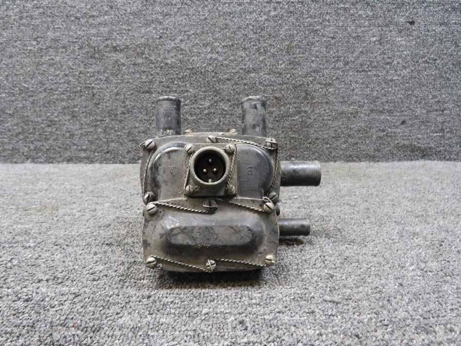 Bendix Airplane Parts & Equipment 1532-3B Bendix Style B De-Icer Distributor Valve (Volts: 28)