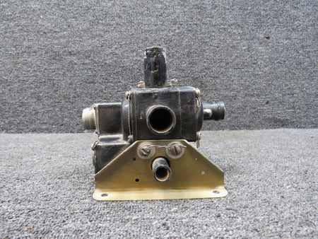 Bendix Airplane Parts & Equipment 1532-3-A Bendix Style A De-Icer Distributor Valve w Brackets (Minor Corrosion)