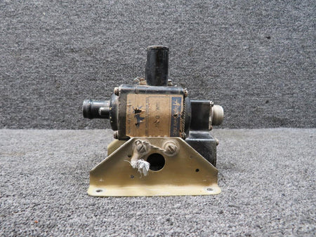 Bendix Airplane Parts & Equipment 1532-3-A Bendix Style A De-Icer Distributor Valve w Brackets (Minor Corrosion)